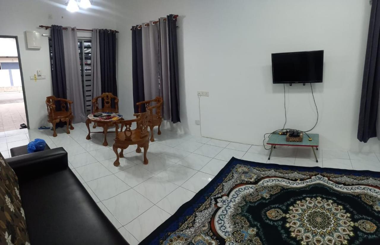 Homestay D'Mama Ifor Muslimi Tanjong Malim Exteriér fotografie